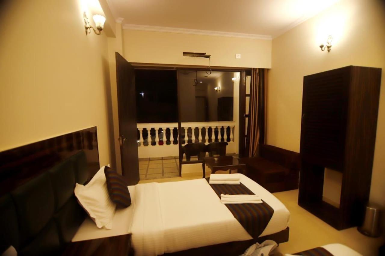 Hotel Rishikesh Grand Exterior foto