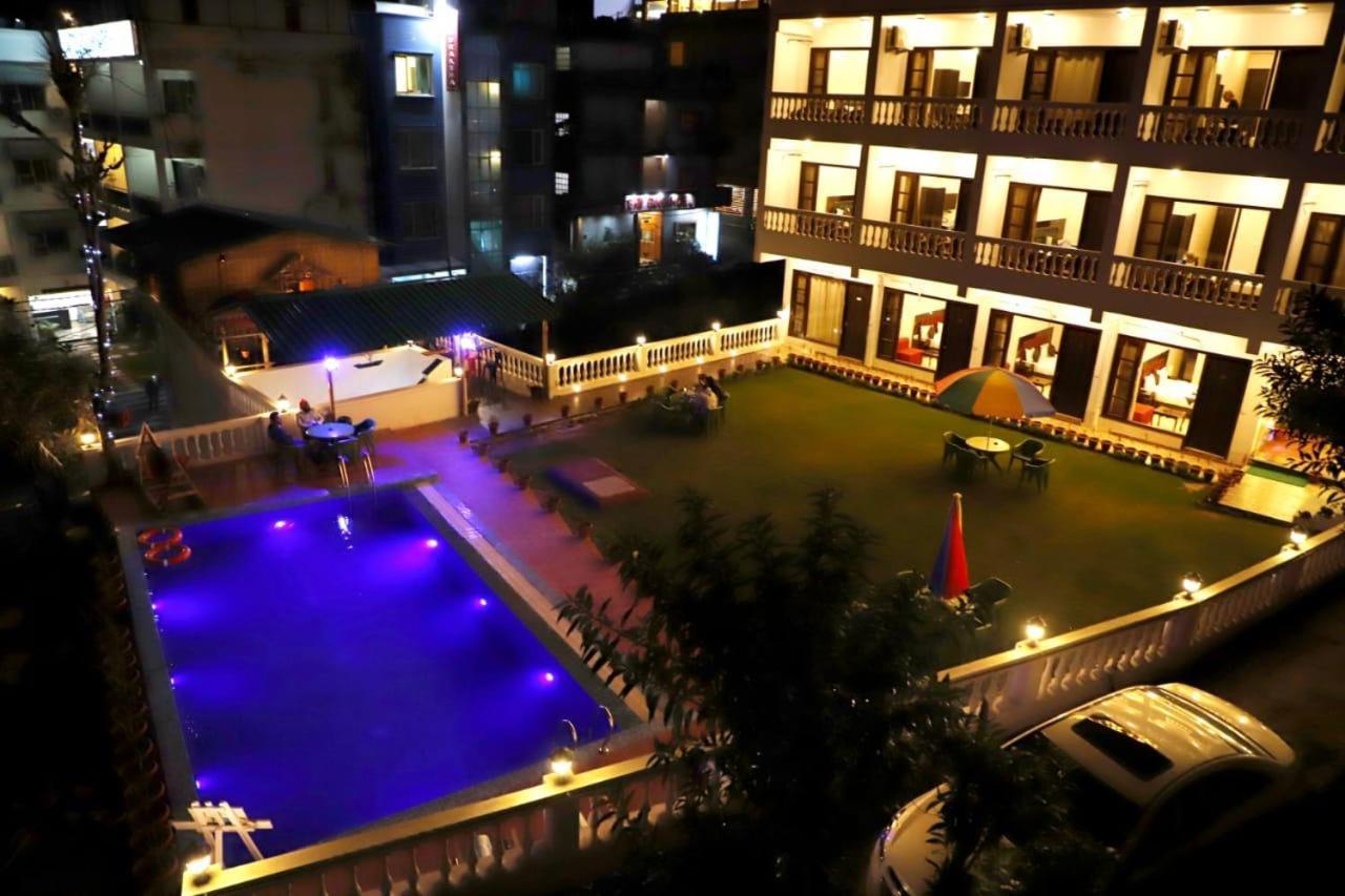 Hotel Rishikesh Grand Exterior foto