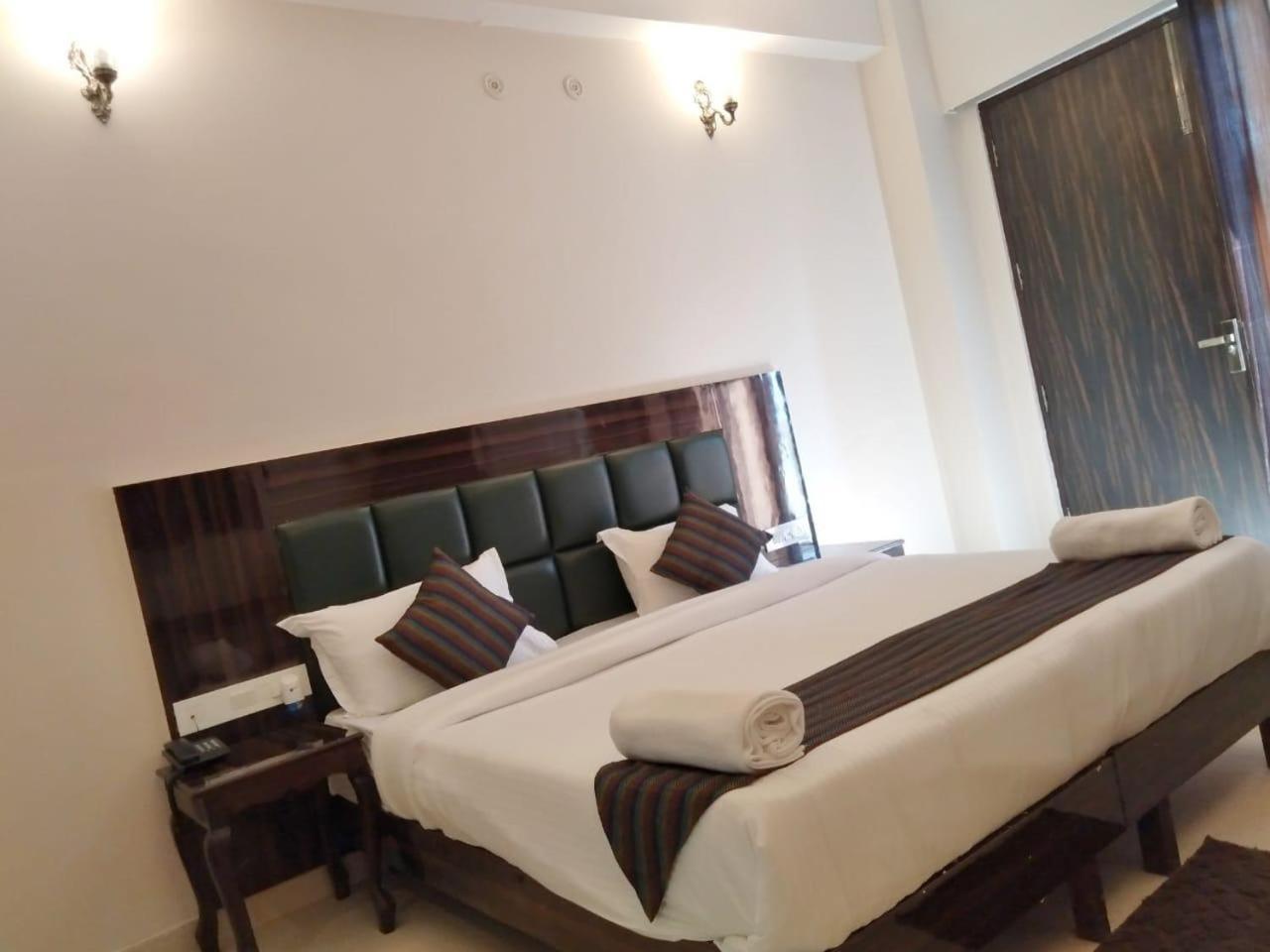 Hotel Rishikesh Grand Exterior foto