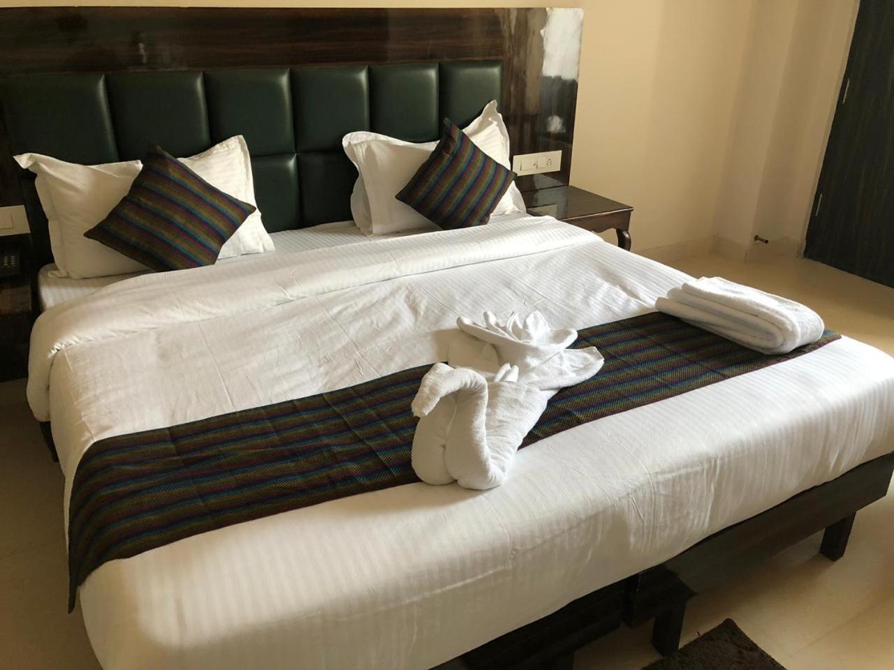 Hotel Rishikesh Grand Exterior foto