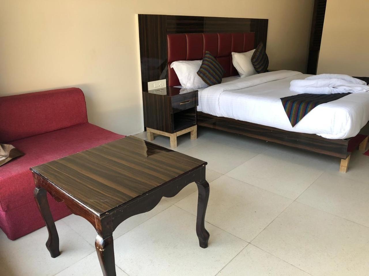 Hotel Rishikesh Grand Exterior foto