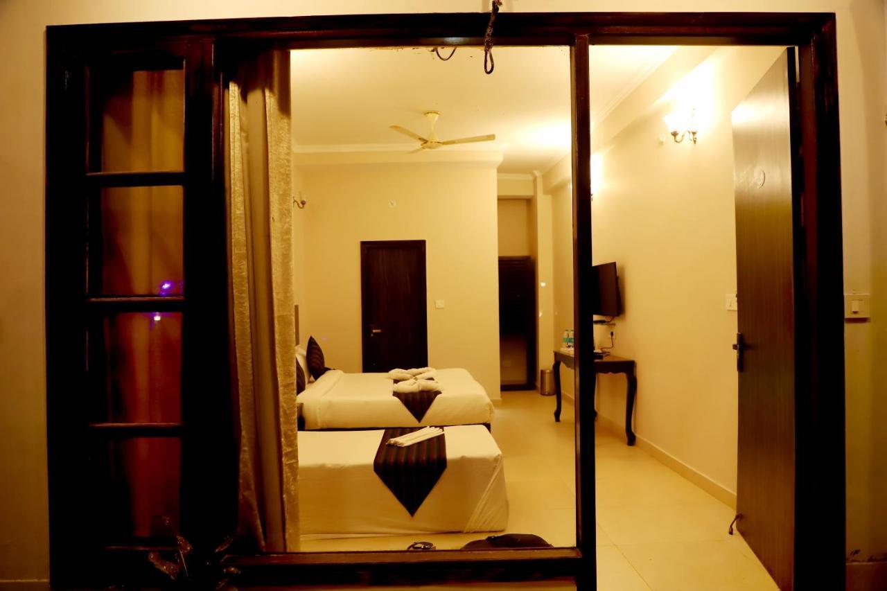 Hotel Rishikesh Grand Exterior foto